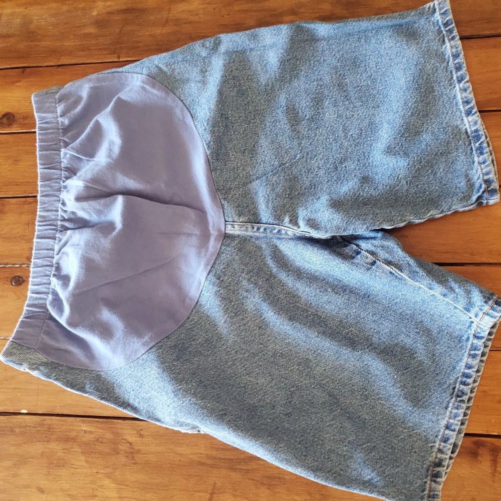 Maternity shorts